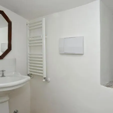 Sleeps 14 Marta